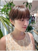 骨格美を活かす大人のマッシュショート／前髪あり