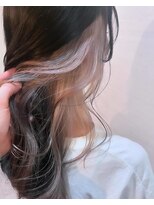 ティグル テンジン(TIGRE tenjin)&nbsp;イヤリングカラーハイトーンベージュ