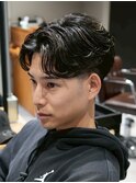 MEN'S/毛流れセンターパート×ハイライト/フェード