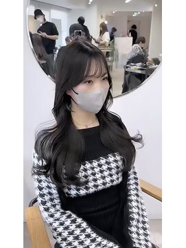 ムク 新宿(muc) 韓国レイヤーカットでトレンドレディヘア