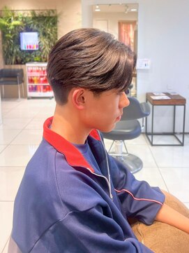 ダブルアール(RR MEN'S SALON) MEN’S/リバースセンターパート/ニュアンスパーマ/由比ヶ浜