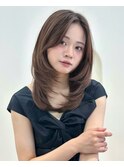顔周りレイヤーカットくびれヘアミルクティーベージュカラー韓国
