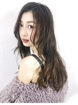 ブレス(Bless) ウェット×パールグレージュ