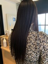 ヴェイン(VEIN)&nbsp;スリークでまとまりのある、ナチュラルストレート