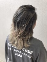 フロート 小阪店(float) グラデーションカラー_耳かけ,毛先パーマ,イメチェン