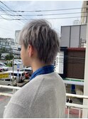 ホワイトシルバーグレー