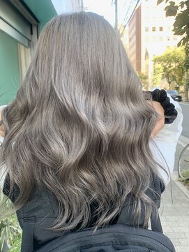 リーホリエ(Lee Horie) パールグレー