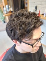 バルビエーレ アーディ(Barbier Adi) パーマスタイル