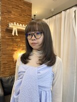 スイート ヘアデザイン(Suite HAIR DESIGN)&nbsp;オリーブカラー レイヤー ナチュラルスタイル