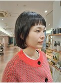 前髪短めの丸みショートボブ/ショートカット/ショートバング/