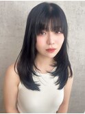 前髪あり黒髪ハイレイヤー/こなれミディ/透明感カラー/秋色
