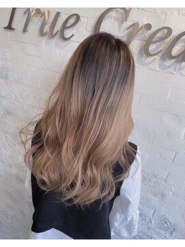 アエラバイトゥルークリエイション(AERA by True Creation) グラデーションカラー