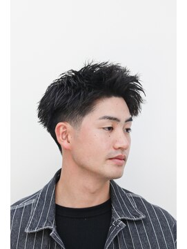 ダリーサード(DALIE third) スパイキーショートピンパーマテーパーフェード