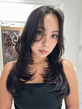 ヨロ 上野(YOLO) ハイライトカラーミルクティーベージュレイヤーカット