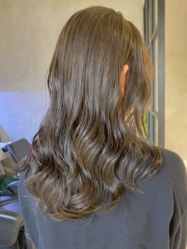 エリマ 調布(elima) 調布イルミナカラーミディアムボブベージュアッシュグレージュ