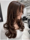 顔まわりも可愛い触覚レイヤーカット×ブラウンベージュカラー