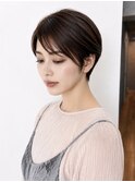 【伸ばしかけ前髪の方にハンサムショート・グレージュカラー】