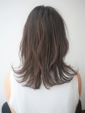 ビーハイブ 一番町店 アヴェダ(BEHIVE) 外ハネ×レイヤーミディ