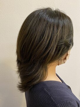 ギャロップヘアー ウルフカット×ライムアッシュ