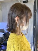 インナーカラー/ベージュカラー/前下がりボブ/ハイライト/調布