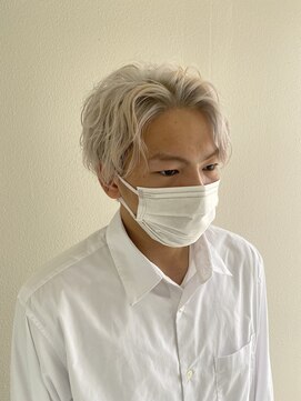 ゴットフロー(GOTTO FLOW) ホワイト/ブリーチ/センターパート