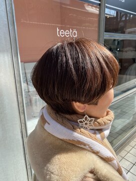 ティータ(teeta) 耳だしマッシュショート