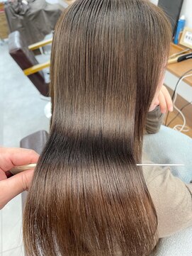 ランプ(Lamp) 縮毛矯正/髪質改善/クリスタライジング ビフォアー&アフター