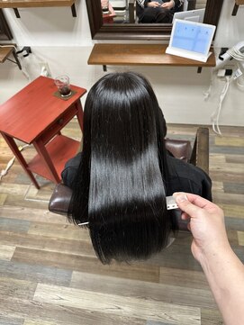 ニーノ(Nino) 艶カラー/大人ブラック/綺麗な髪/髪質改善/30代/40代