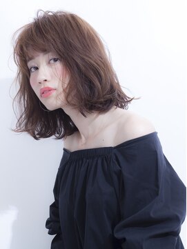 ジェニーバイメノン(JENNIE by Menon) こなれミディ　大人ボブ　レイヤーカット　美髪　前髪