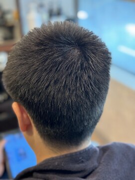 キタセンジュバーバー バイ ティーズ(KITASENJU BARBER by T's) 濡れパン