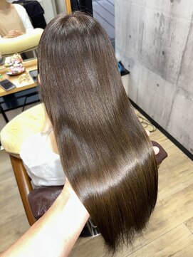 リプレイバイエクラート(REPLAY by ECLART) 髪質改善／縮毛矯正／美髪矯正／美髪ストレート/酸性矯正／艶髪