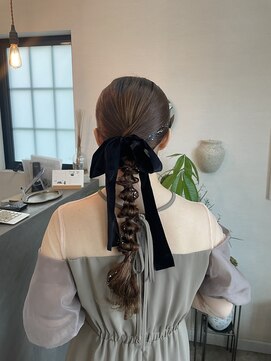 キキ(kiki) 編みおろしヘア