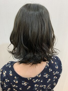 エル(Ailes) ブリーチなし / オリーブカーキカラー