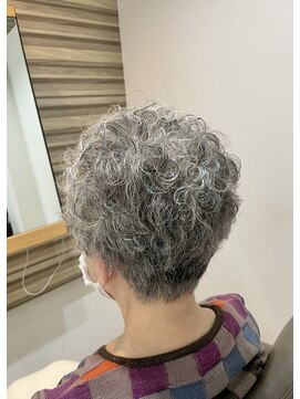 ティエナビューティー(TIENA BEAUTY) ＃ショート＃ノンブロー＃50代＃60代＃レザーカット＃天神