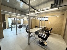 アンドアイ(i)の雰囲気（8席あります♪）