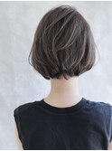 大人かわいいアシメショートブルージュ切りっぱなしボブ