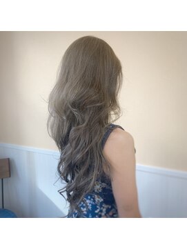 アスター(Aster) 《外国人風》高透明グレーアッシュ