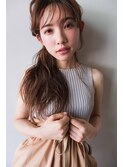 ふんわりヘアアレンジ：ナチュラルハイライトで抜け感ブラウン