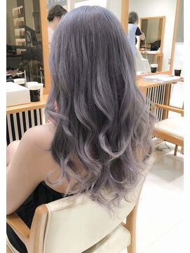 デイズ(days) ラベンダーアッシュベージュ3Dカラー☆ブリーチWカラーモード