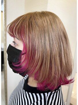 ニフティ(NIFTY) ブロンドベージュ×ビビッドピンクインナーカラー/ボブ/熊本