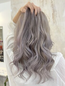 ラビス(Lovis) ミディアム/暗めカラー/デザインカラー/フェイスフレーミング