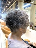 50代60代70代くるくるパーマ/グレイヘア白髪/ボリュームパーマ