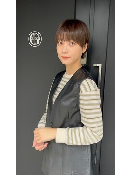 ガリカ(Gallica kinshicho) 【竹之内蔵人】ぱっつんショート/シースルーバング/艶髪ベージュ