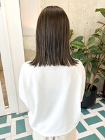 ノエ(noe)&nbsp;切りっぱなしカット×グレーベージュ