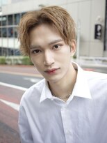 アチェロ(Acero.)&nbsp;センターパート　ツーブロック大人ヘア