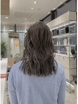 ステアケース 武蔵小杉店(stair:case) 外国人風ハイライト/3Dカラー/白髪ぼかし/大人ヘア