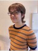 マレットカットとベージュブラウン