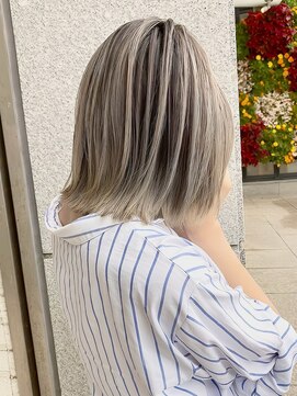 シェルヴ(XELVE) ホワイトミルクティーボブ