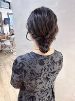 シュリット(schritt) 大人かわいいシニヨンおまとめヘア渋谷宮益坂ヘアセットmutsuki