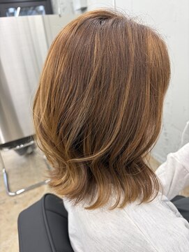 アッシュベージュ&ナチュラルハイライト